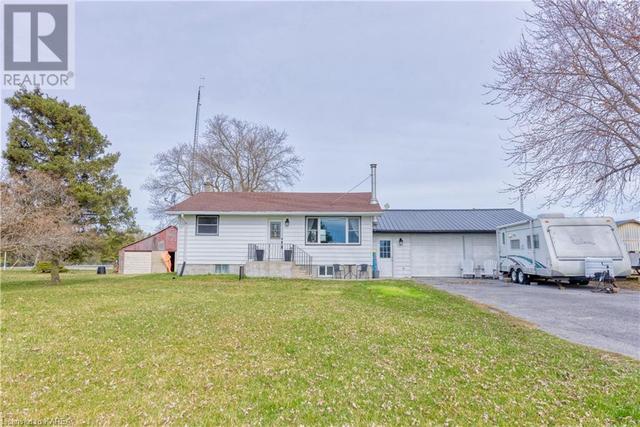5458 County 8 Road, House detached with 3 bedrooms, 1 bathrooms and 10 parking in Greater Napanee ON | Image 1