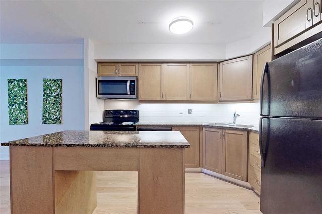 1002 - 20 Blue Jays Way, Condo with 1 bedrooms, 1 bathrooms and 0 parking in Toronto ON | Image 2