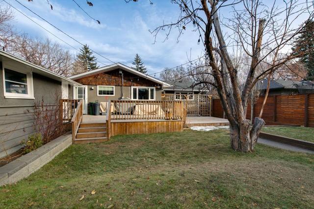 11 Mayfair Road Sw, House detached with 5 bedrooms, 2 bathrooms and 1 parking in Calgary AB | Image 38