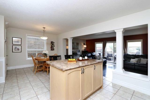 10 Wilkie Cres, House detached with 3 bedrooms, 2 bathrooms and 2 parking in Guelph ON | Image 7