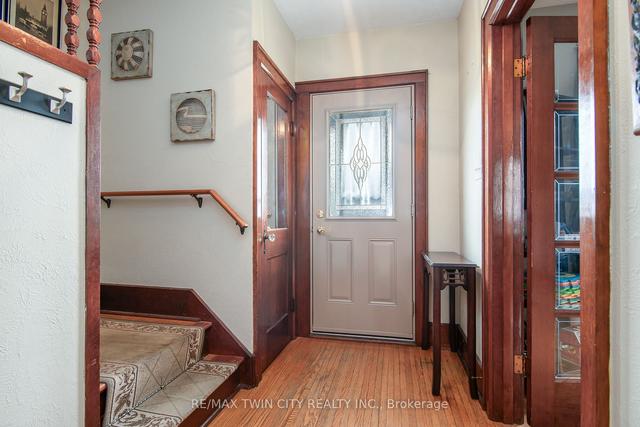 204 Kent Ave, House detached with 3 bedrooms, 1 bathrooms and 5 parking in Kitchener ON | Image 34