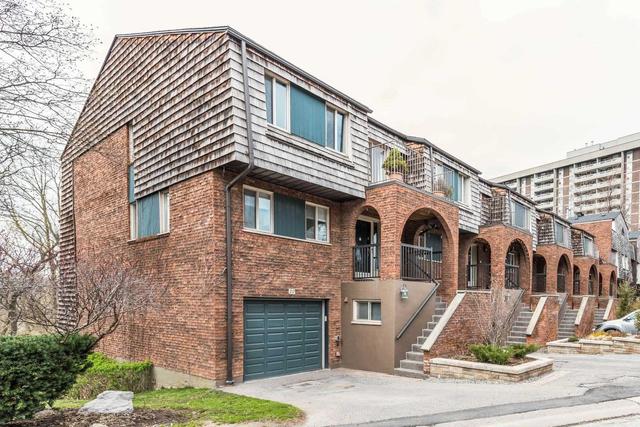 65 Cricklewood Cres, Townhouse with 3 bedrooms, 5 bathrooms and 2 parking in Markham ON | Image 1