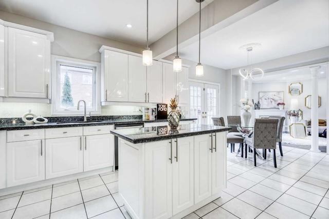 46 Edgewood Cres, House detached with 4 bedrooms, 5 bathrooms and 4 parking in Markham ON | Image 37