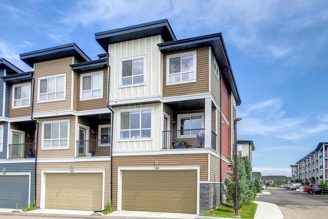 129 Walgrove Cove Se, Home with 3 bedrooms, 2 bathrooms and 2 parking in Calgary AB | Image 24