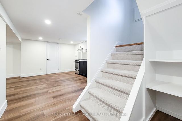 208 Holmesdale Ave, House detached with 4 bedrooms, 3 bathrooms and 5 parking in Hamilton ON | Image 26