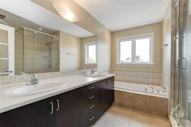 32 Leonard Avenue, Home with 3 bedrooms, 4 bathrooms and 2 parking in Ottawa ON | Image 22