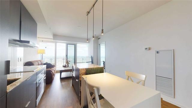 5010 - 1 Bloor St E, Condo with 1 bedrooms, 2 bathrooms and 0 parking in Toronto ON | Image 16