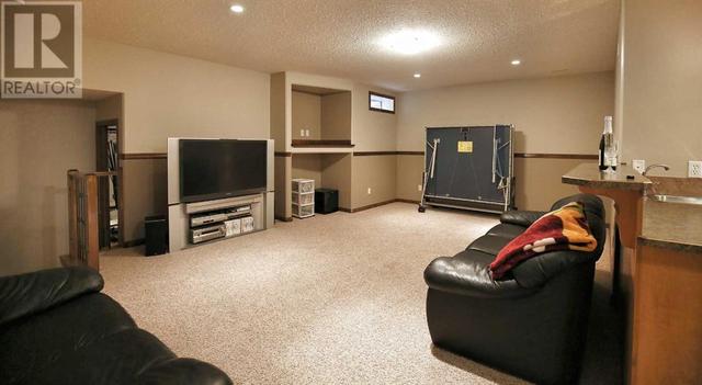 101 Grizzly Terrace N, House detached with 5 bedrooms, 3 bathrooms and 4 parking in Lethbridge AB | Image 34