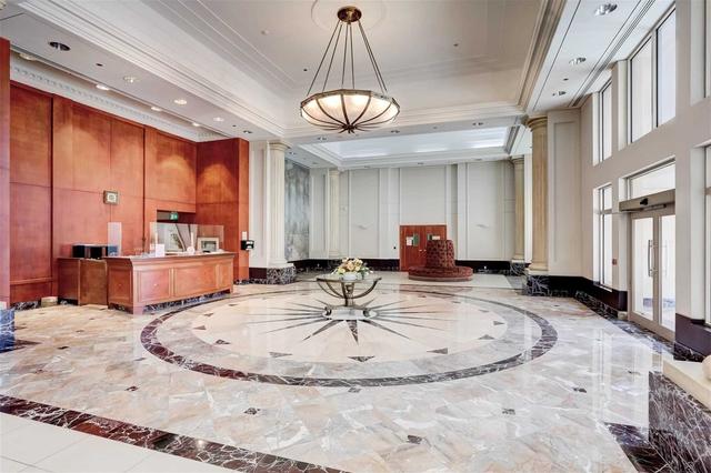 1806 - 8 Lee Centre Dr, Condo with 4 bedrooms, 3 bathrooms and 3 parking in Toronto ON | Image 17