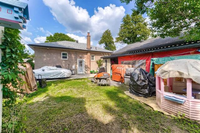 1 Glendale Ave, House detached with 3 bedrooms, 2 bathrooms and 8 parking in Brampton ON | Image 14