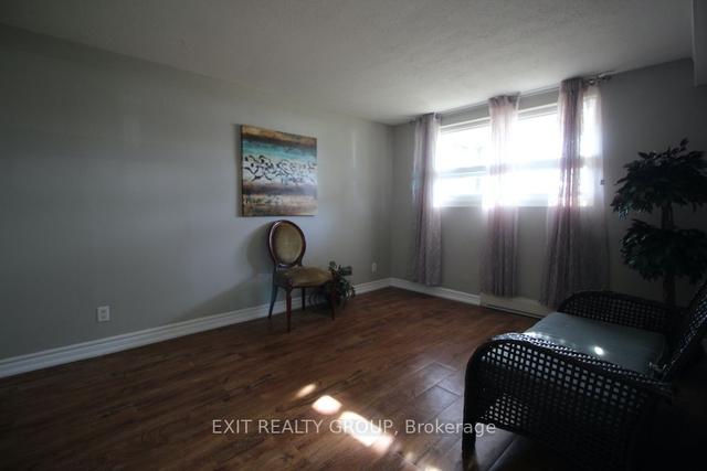 106 - 25 College St E, Condo with 1 bedrooms, 1 bathrooms and 1 parking in Belleville ON | Image 2