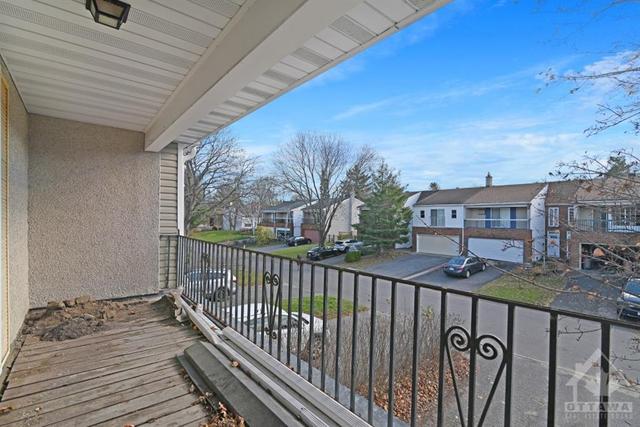 17 Estelle Crescent, Townhouse with 3 bedrooms, 2 bathrooms and 4 parking in Ottawa ON | Image 23