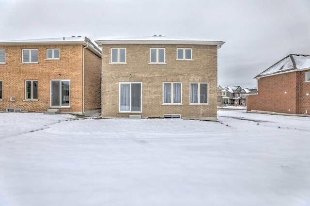 364 Windfields Farm Dr W, House detached with 4 bedrooms, 4 bathrooms and 4 parking in Oshawa ON | Image 18
