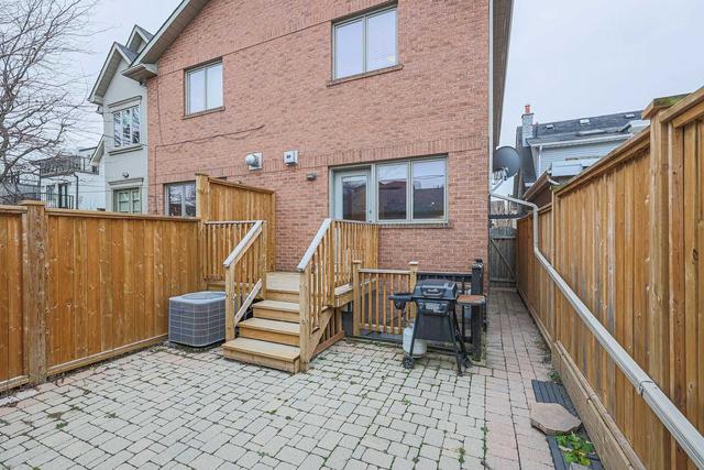 178 Bedford Park Ave, House semidetached with 3 bedrooms, 3 bathrooms and 1 parking in Toronto ON | Image 33