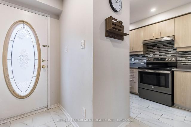 6b - 5865 Dalebrook Cres, Townhouse with 3 bedrooms, 3 bathrooms and 2 parking in Mississauga ON | Image 32