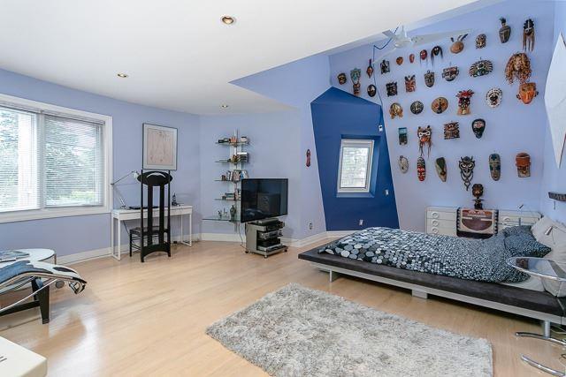 1 Bond Ave, House detached with 3 bedrooms, 5 bathrooms and 6 parking in Toronto ON | Image 11