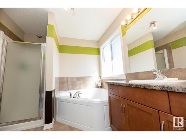 643 61 St Sw, House detached with 3 bedrooms, 2 bathrooms and 4 parking in Edmonton AB | Image 40