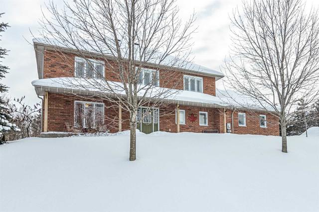 4 Brenchin Cres, House detached with 4 bedrooms, 3 bathrooms and 9 parking in Oro Medonte ON | Image 1