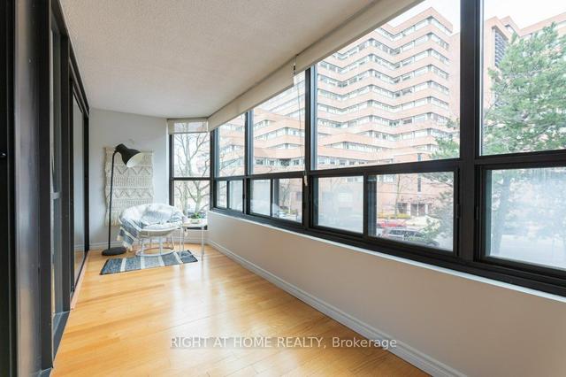 207 - 33 Elmhurst Ave, Condo with 2 bedrooms, 2 bathrooms and 1 parking in Toronto ON | Image 7