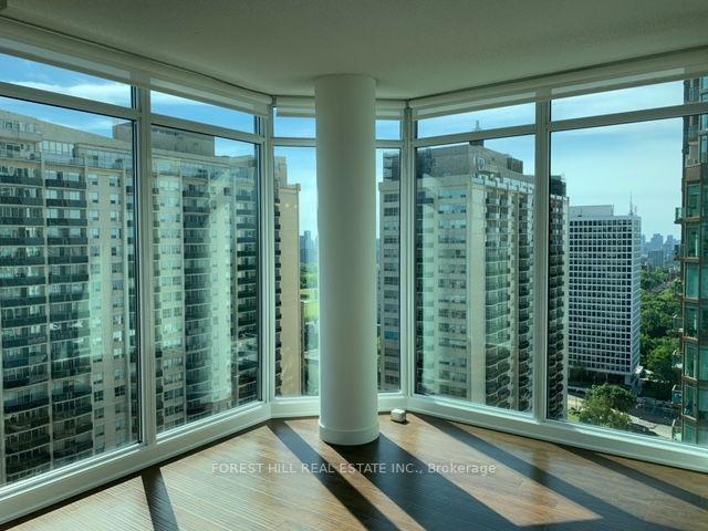 2007 - 320 Tweedsmuir Ave, Condo with 2 bedrooms, 1 bathrooms and 1 parking in Toronto ON | Image 4