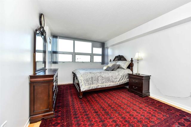 1404 - 8 Lisa St N, Condo with 1 bedrooms, 2 bathrooms and 1 parking in Brampton ON | Image 3