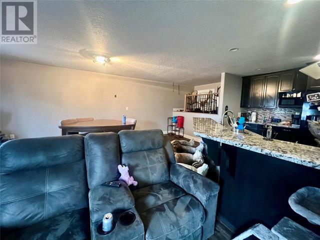 1724 84 Avenue, House detached with 6 bedrooms, 3 bathrooms and 2 parking in Dawson Creek BC | Image 4