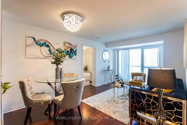 1102 - 30 Herons Hill Way, Condo with 2 bedrooms, 1 bathrooms and 1 parking in Toronto ON | Image 2