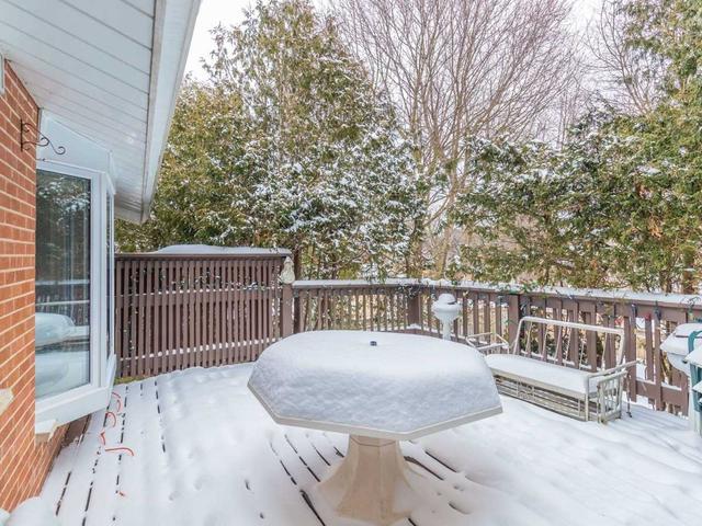 41 Cornerbrook Dr, House detached with 3 bedrooms, 3 bathrooms and 4 parking in Toronto ON | Image 7