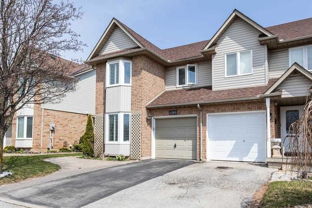 1281 Walkers Line, House attached with 3 bedrooms, 3 bathrooms and 4 parking in Burlington ON | Image 12