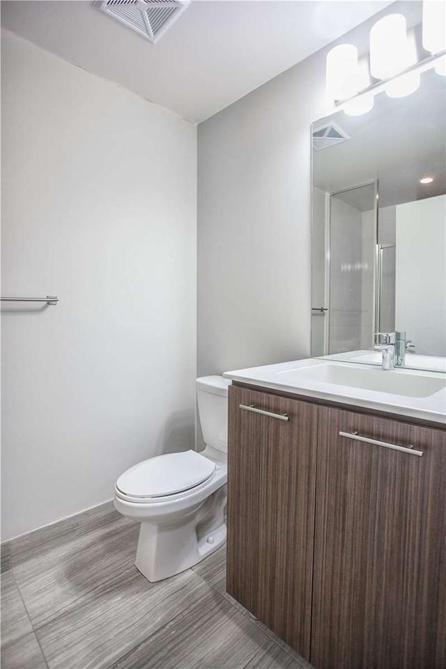 309 - 435 Richmond St W, Condo with 2 bedrooms, 2 bathrooms and 0 parking in Toronto ON | Image 5