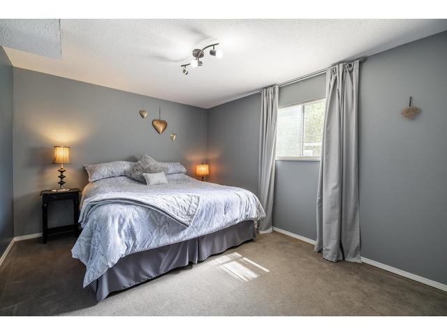 16536 80a Avenue, House detached with 4 bedrooms, 3 bathrooms and 8 parking in Surrey BC | Image 30