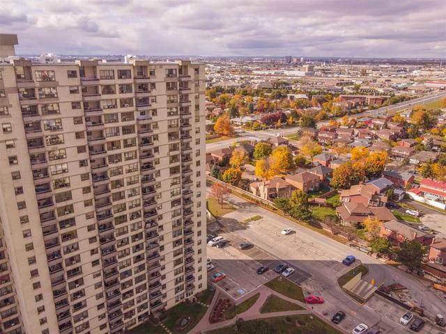1003 - 390 Dixon Rd, Condo with 2 bedrooms, 1 bathrooms and 1 parking in Toronto ON | Image 23