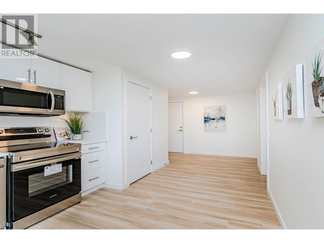 207 - 232 Sixth Street, Condo with 2 bedrooms, 2 bathrooms and 1 parking in New Westminster BC | Image 17