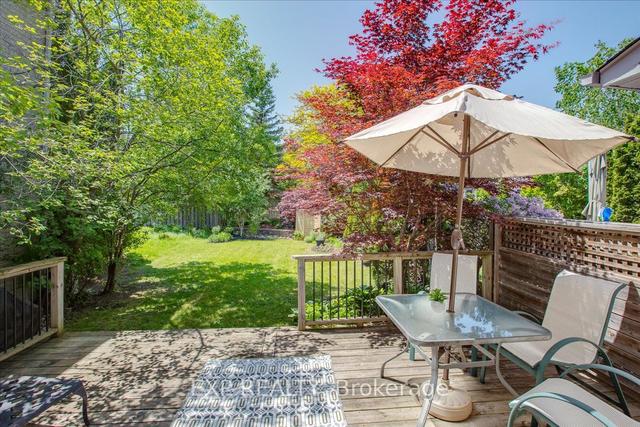 1572 Bayshire Dr, House attached with 3 bedrooms, 3 bathrooms and 3 parking in Oakville ON | Image 20