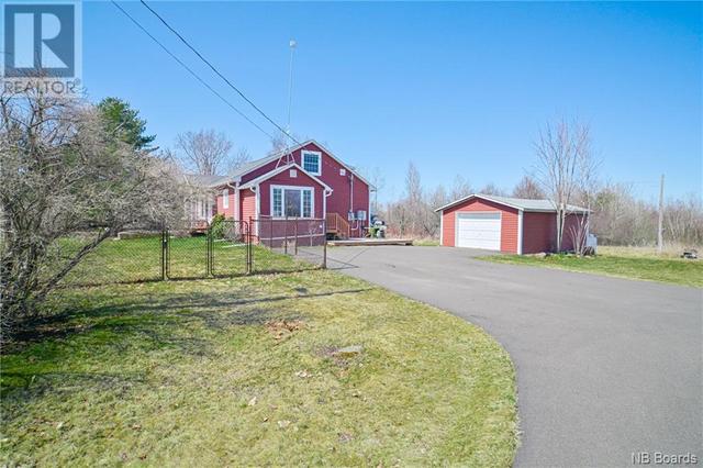 873 Route 102, House detached with 2 bedrooms, 1 bathrooms and null parking in Burton NB | Image 27