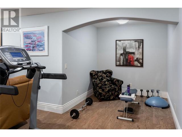 105 - 4450 Gordon Drive, House detached with 4 bedrooms, 3 bathrooms and 4 parking in Kelowna BC | Image 25