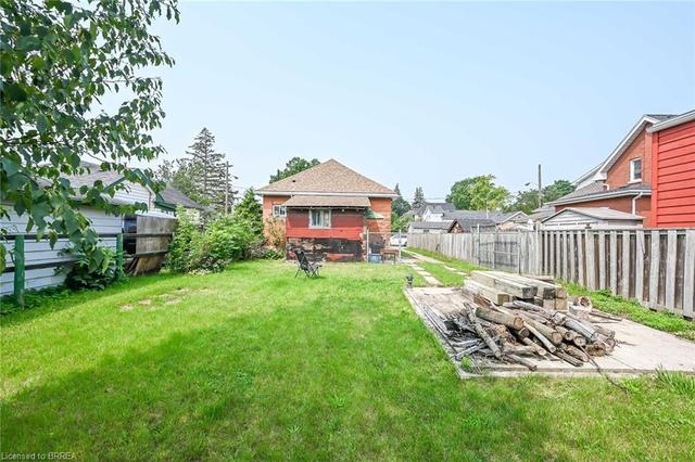 6 Gordon Street, House detached with 3 bedrooms, 1 bathrooms and null parking in Brantford ON | Image 32