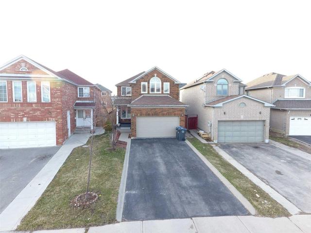 19 Buttercup Lane, House detached with 3 bedrooms, 4 bathrooms and 4 parking in Brampton ON | Image 1