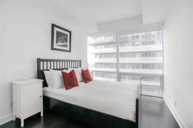 4309 - 15 Grenville St, Condo with 2 bedrooms, 1 bathrooms and 1 parking in Toronto ON | Image 18