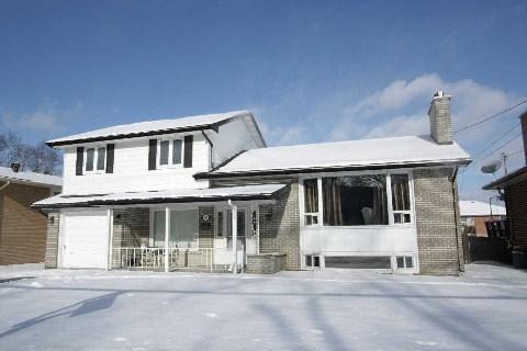 152 Steel St, House detached with 3 bedrooms, 2 bathrooms and 3 parking in Barrie ON | Image 1