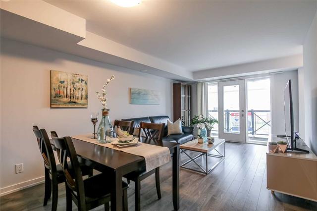 1206 - 11 Dunsheath Way, Townhouse with 2 bedrooms, 2 bathrooms and 1 parking in Markham ON | Image 2