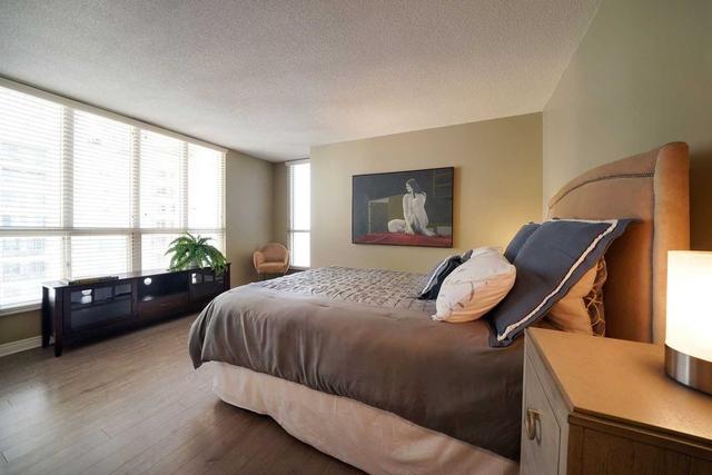 1002 - 2285 Lake Shore Blvd W, Condo with 2 bedrooms, 3 bathrooms and 2 parking in Toronto ON | Image 11