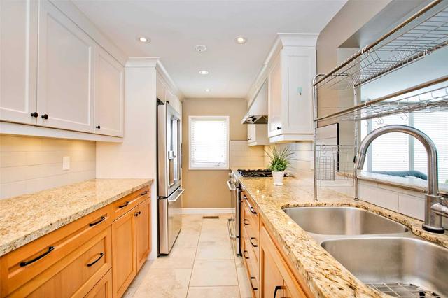 1546 Willowside Crt, House detached with 5 bedrooms, 4 bathrooms and 5 parking in Pickering ON | Image 10