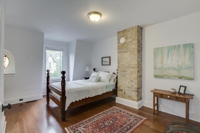 176 De Grassi St, House detached with 2 bedrooms, 2 bathrooms and 2 parking in Toronto ON | Image 12