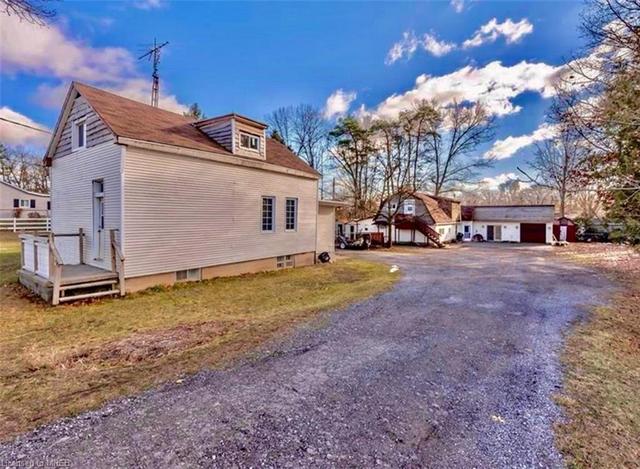 3446 Highway 3, House detached with 4 bedrooms, 2 bathrooms and 9 parking in Norfolk County ON | Image 1