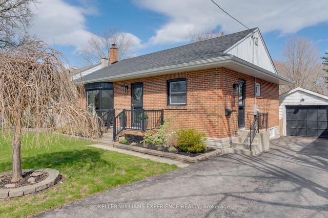 145 Cook St, House detached with 3 bedrooms, 2 bathrooms and 3 parking in Barrie ON | Image 36