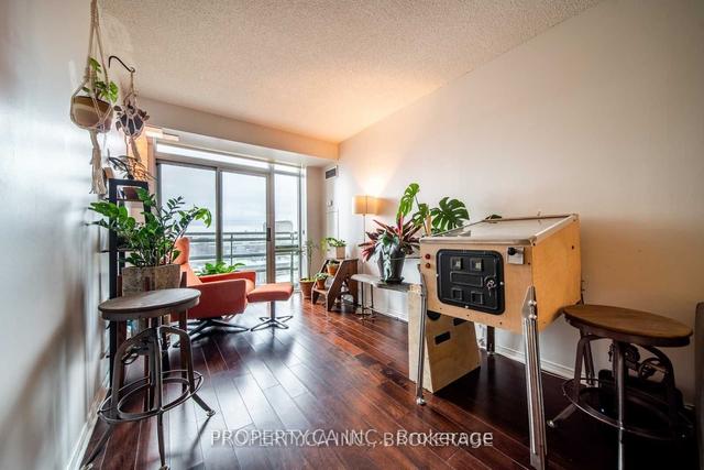 608 - 70 Mill St, Condo with 2 bedrooms, 2 bathrooms and 1 parking in Toronto ON | Image 8