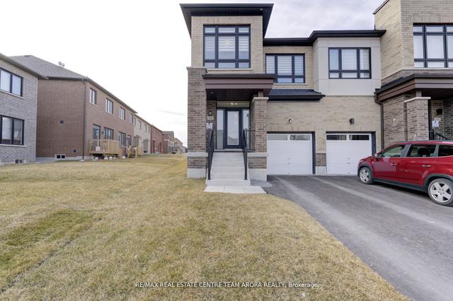 14 Fruitful Cres, House semidetached with 4 bedrooms, 3 bathrooms and 4 parking in Whitby ON | Image 12