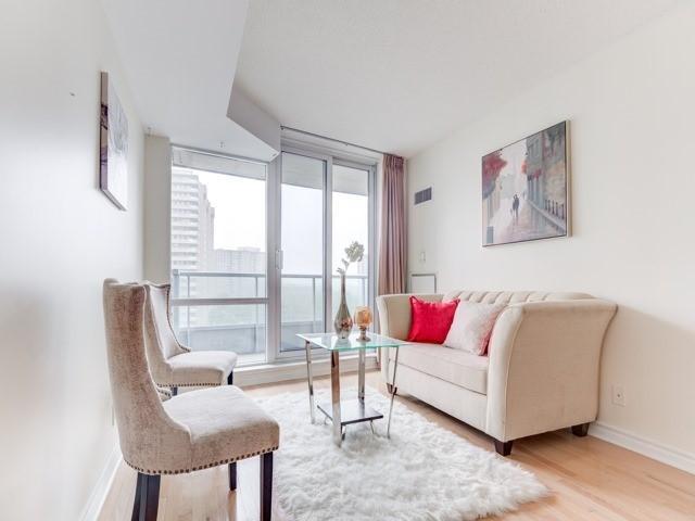 710 - 33 Elm Dr W, Condo with 1 bedrooms, 2 bathrooms and 1 parking in Mississauga ON | Image 5