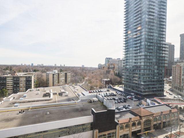 1002 - 900 Yonge St, Condo with 2 bedrooms, 2 bathrooms and 1 parking in Toronto ON | Image 15
